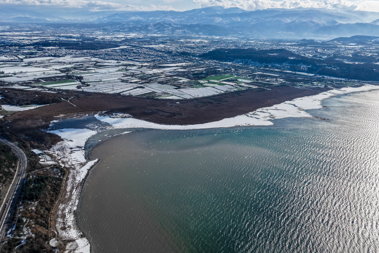 Kar yağışı bir haftada Sakarya'ya 4 milyon metrek&uuml;pl&uuml;k su getirdi
