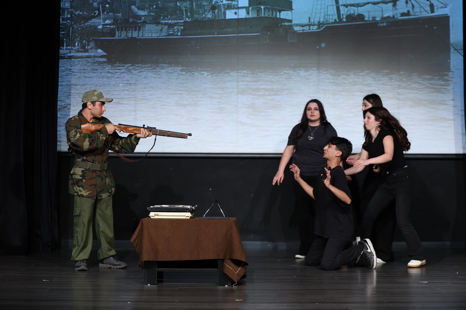 İstanbul Maltepe&rsquo;de 19 Mayıs coşkusu sahneye taşındı