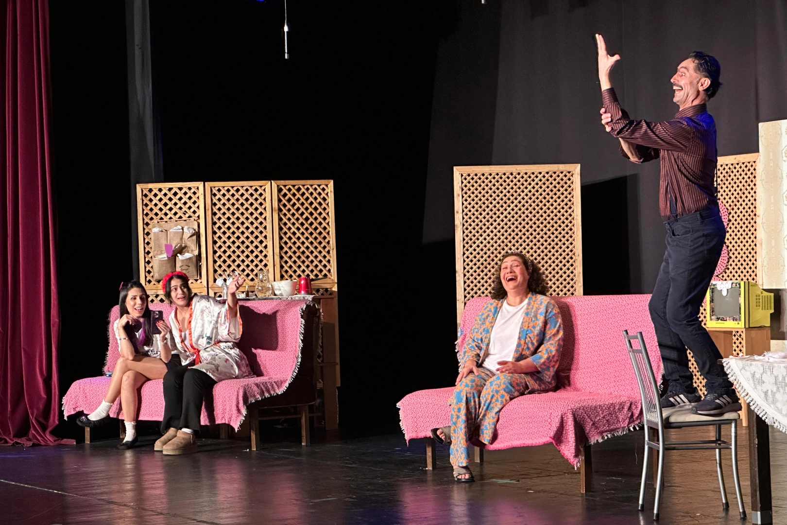 Maltepe'de '3+1 Zombili'ye tam not