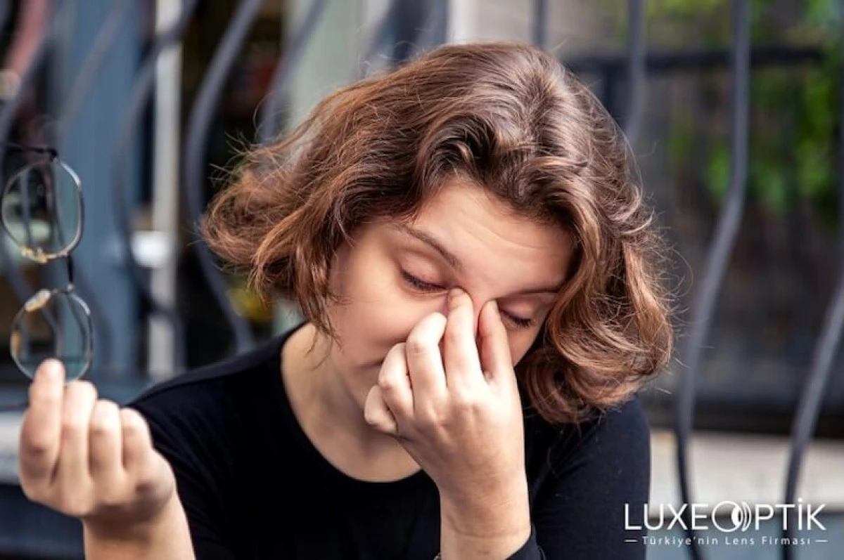 G&ouml;z Kuruluğu Nedir? Lens Kullananlar Ne Yapmalı?