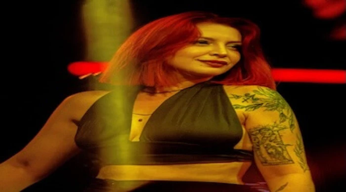 G&uuml;zel M&uuml;zisyen Ezgi BEYAZ ile S&ouml;yleşi